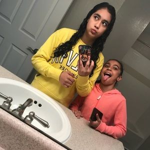 Meet your Posher, Farah